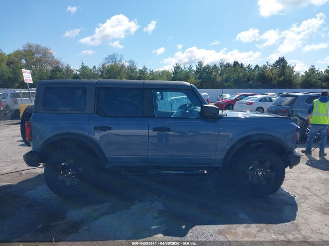 Ford Bronco Black Diamond