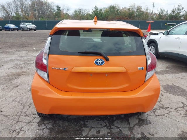 Toyota Prius c Three