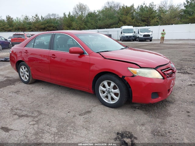 Salvage Toyota Camry Image