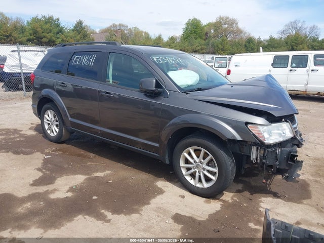 Salvage Dodge Journey Image