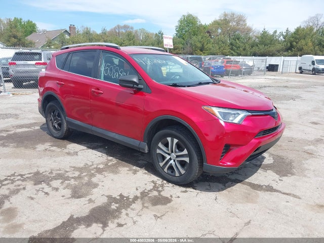 Salvage Toyota RAV4 Image