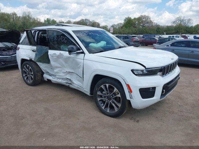Salvage Jeep Grand Cherokee Image