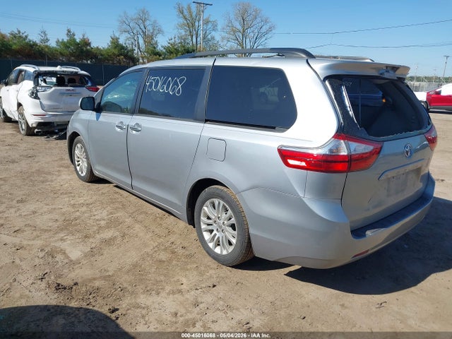 Toyota Sienna Xle 8 Passenger