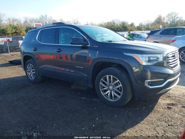 Salvage GMC Acadia Image