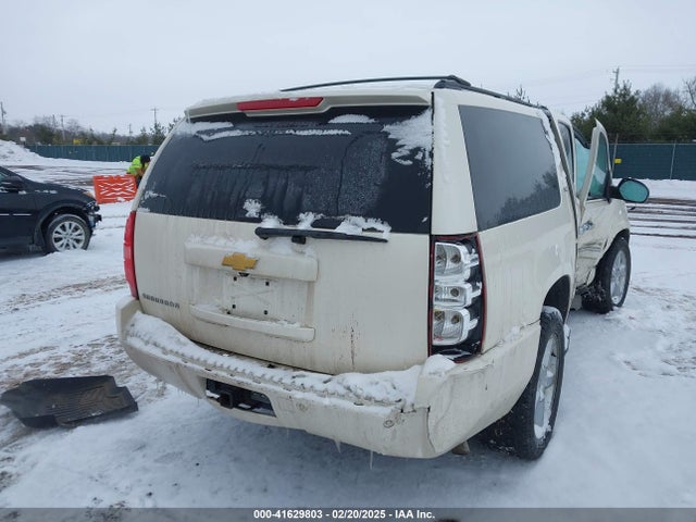 Chevrolet Suburban 1500 Ltz