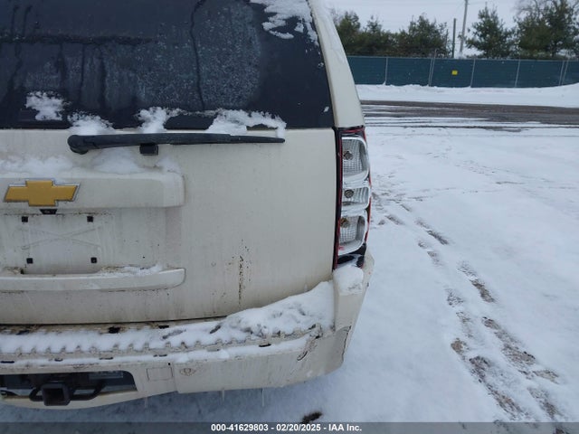 Chevrolet Suburban 1500 Ltz