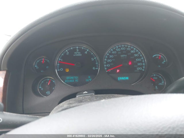 Chevrolet Suburban 1500 Ltz