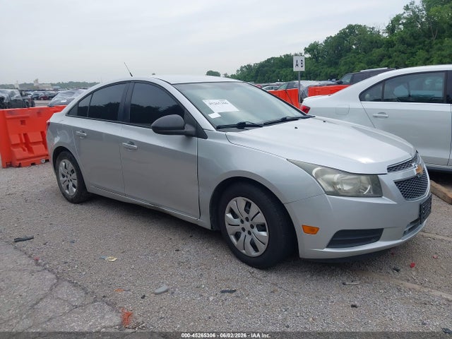 Salvage Chevrolet Cruze Image