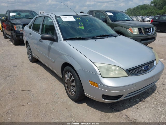 Salvage Ford Focus Image