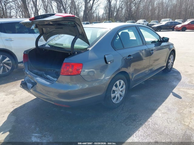 Volkswagen Jetta 2.0l S