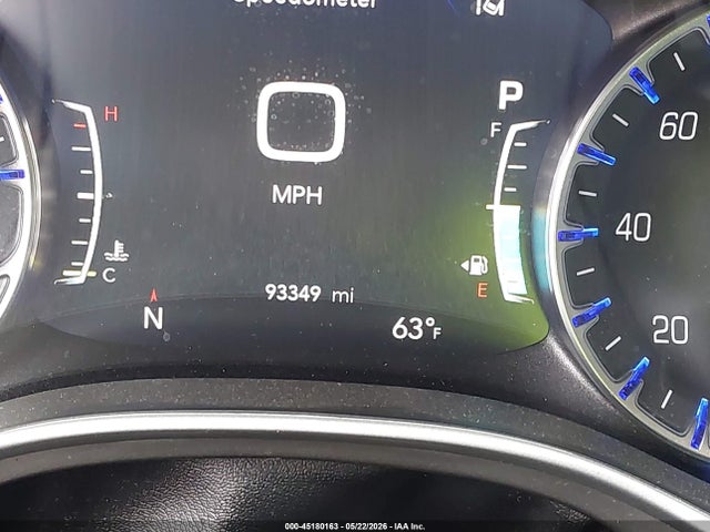 Chrysler Pacifica Touring