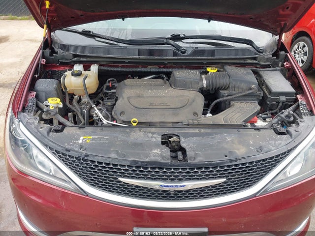 Chrysler Pacifica Touring