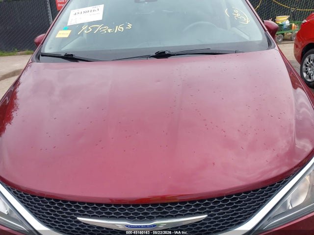 Chrysler Pacifica Touring