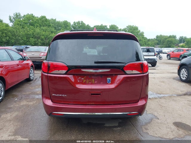 Chrysler Pacifica Touring