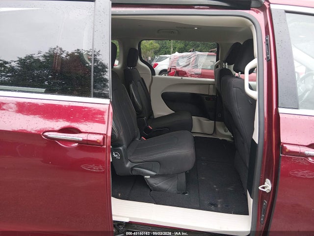Chrysler Pacifica Touring