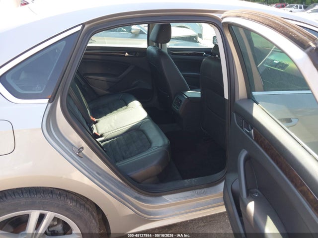 Volkswagen Passat 2.0l Tdi Sel Premium