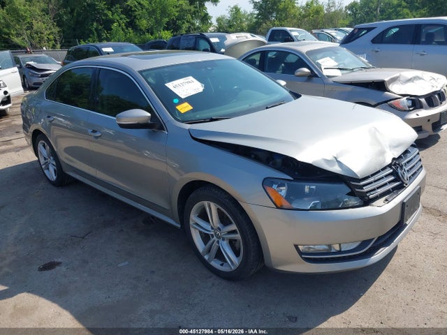Salvage Volkswagen Passat Image