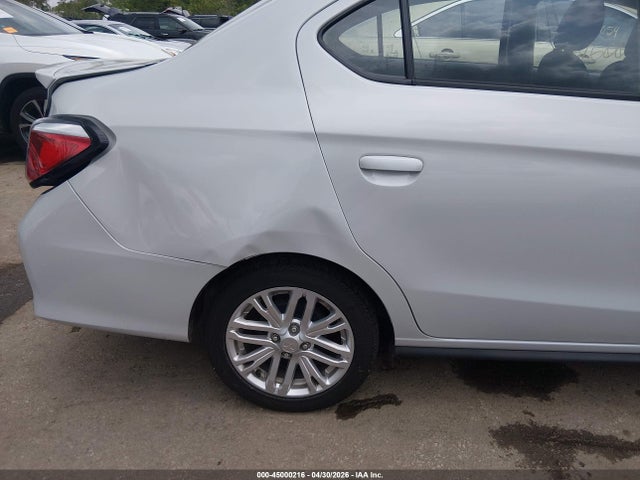 Mitsubishi Mirage Le