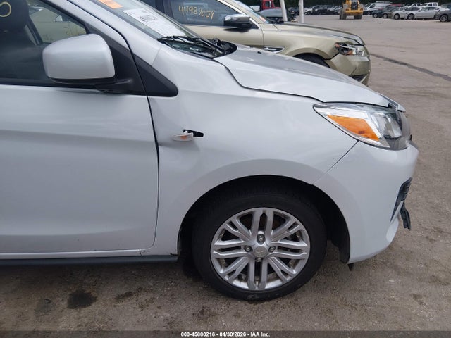 Mitsubishi Mirage Le