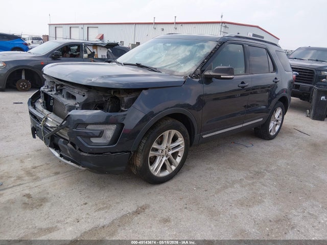 Ford Explorer Xlt