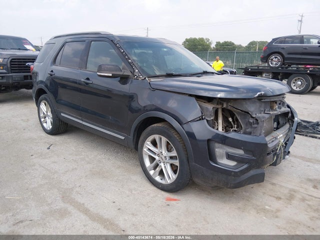 Salvage Ford Explorer Image