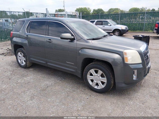 Salvage GMC Terrain Image