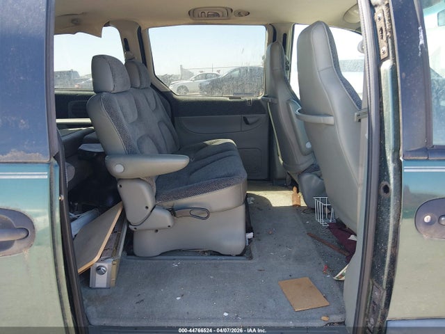 Plymouth Grand Voyager Se