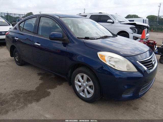Salvage Nissan Versa Image