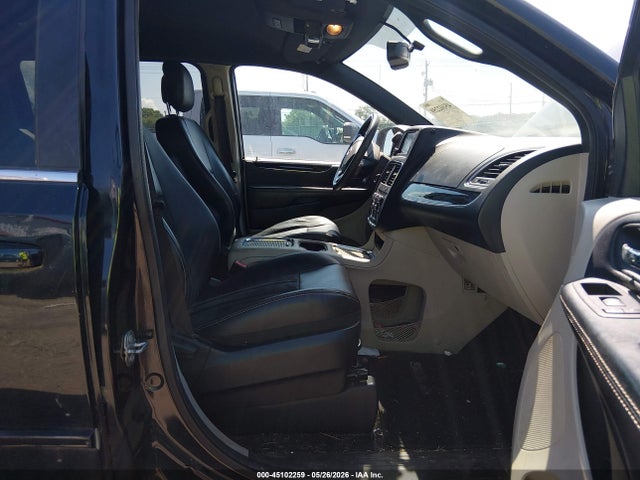 Dodge Grand Caravan Sxt