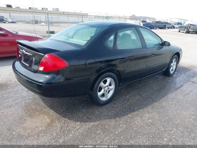Ford Taurus Se