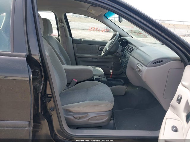 Ford Taurus Se