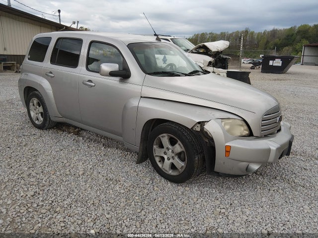 Salvage Chevrolet HHR Image