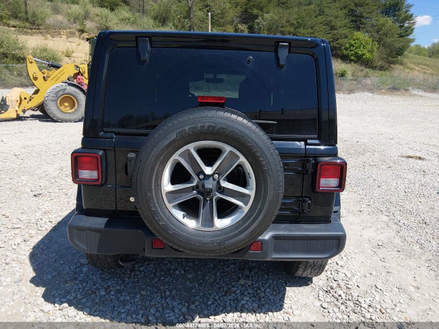 Jeep Wrangler Sahara