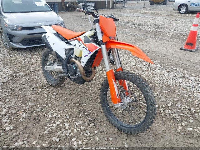 Salvage KTM 450 Image