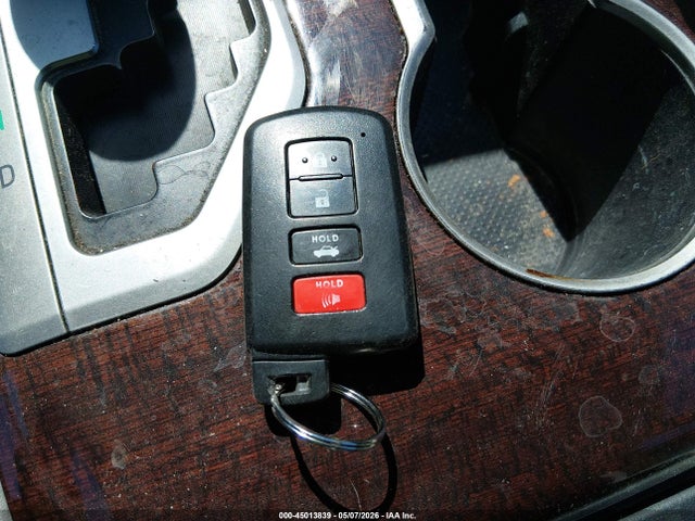 Toyota Camry Xle V6