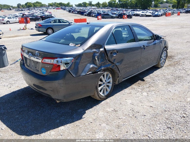Toyota Camry Xle V6