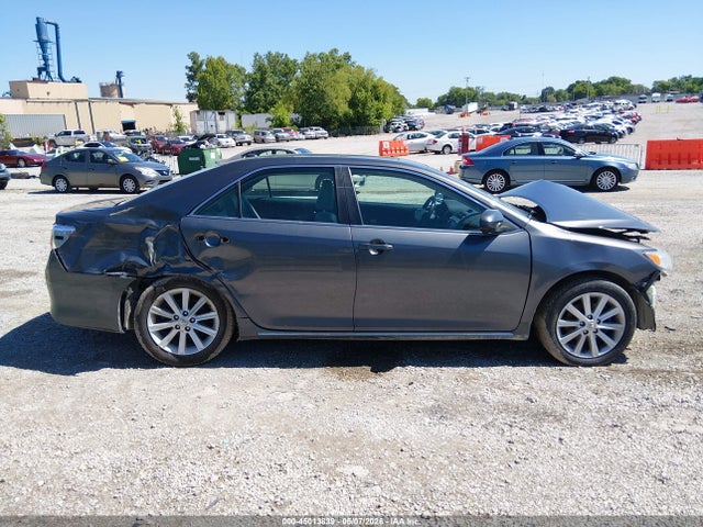 Toyota Camry Xle V6