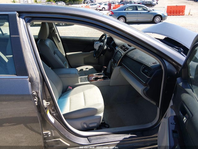 Toyota Camry Xle V6