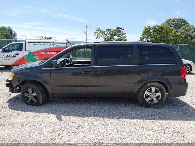 Dodge Grand Caravan Crew