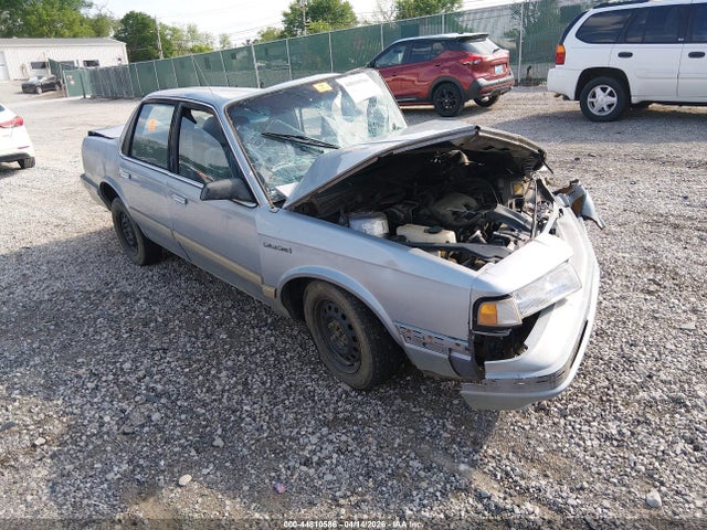 Salvage Oldsmobile Cutlass Ciera Image