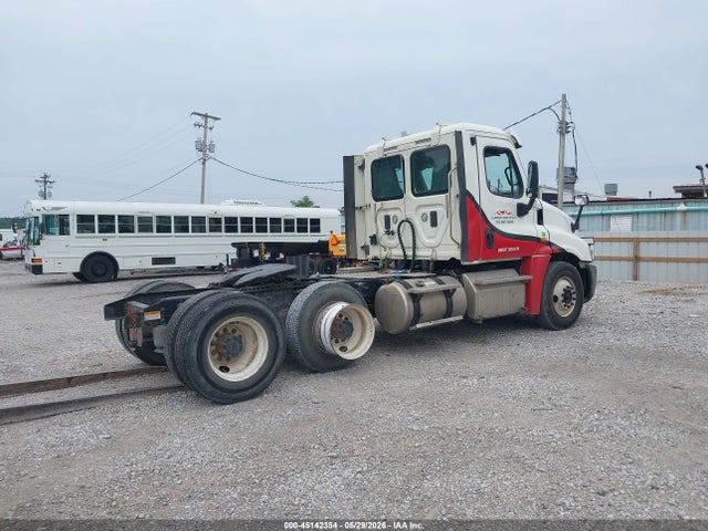 Freightliner Cascadia 125
