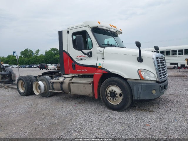 Salvage Freightliner Cascadia 125 Image