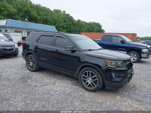 Salvage Ford Explorer Image