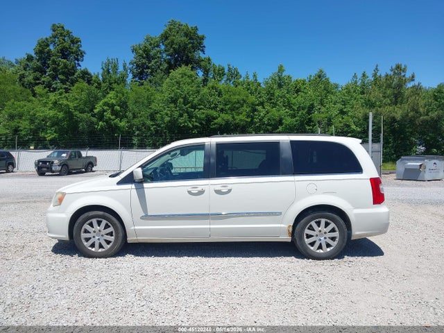 Chrysler Town & Country Touring