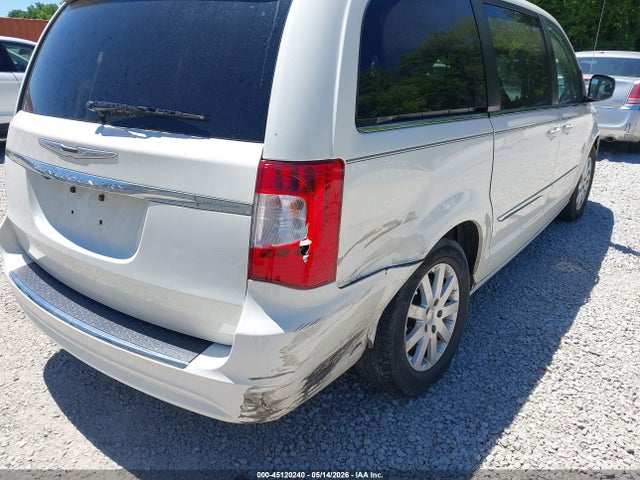 Chrysler Town & Country Touring