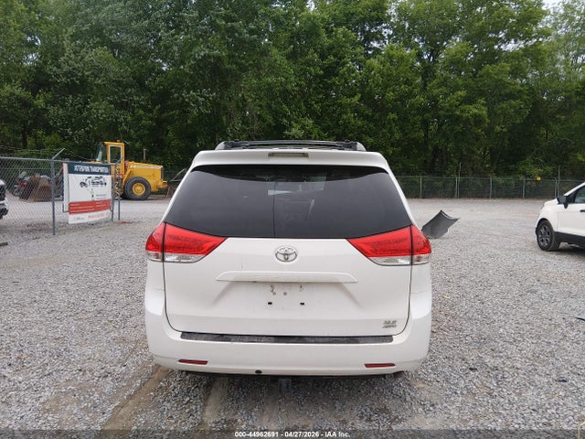 Toyota Sienna Xle