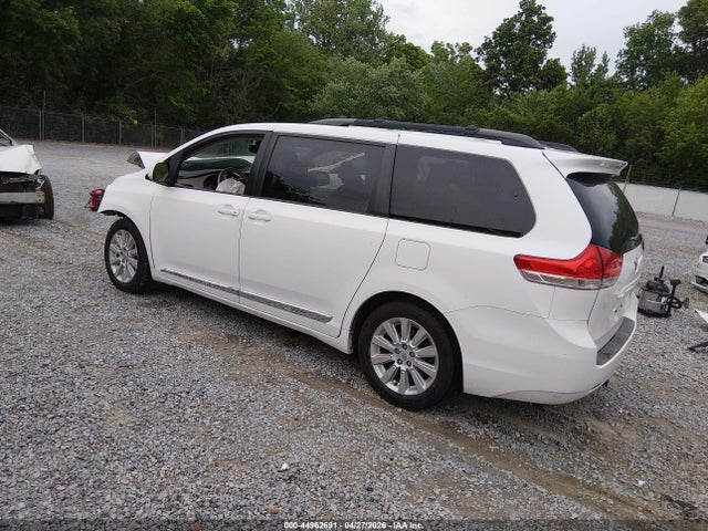 Toyota Sienna Xle