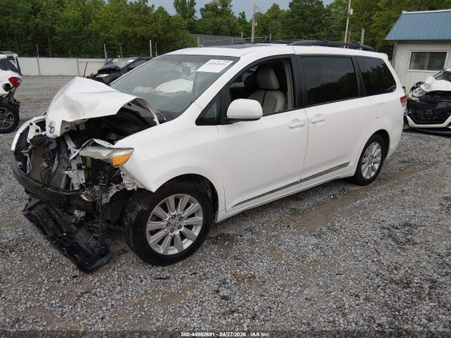 Toyota Sienna Xle