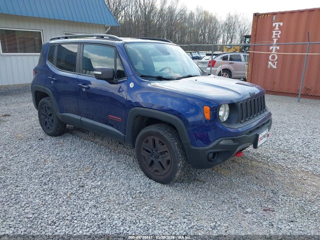 Salvage Jeep Renegade Image