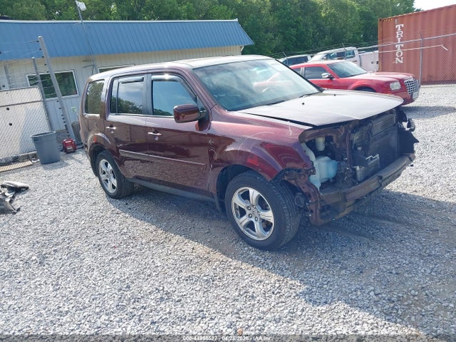 Salvage Honda Pilot Image